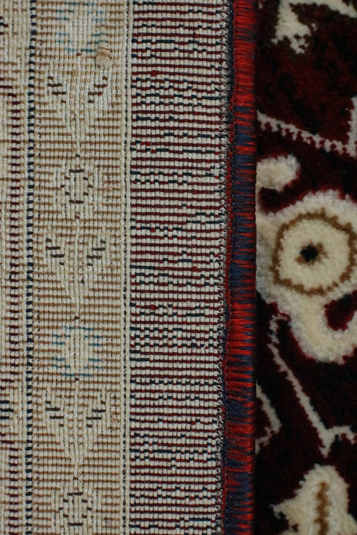 Turkish Modern Kazak Rug - Red and Cream - 3.9 x 5.5 FT - Superior Comfort, Modern Style Accent Rugs - V Surfaces