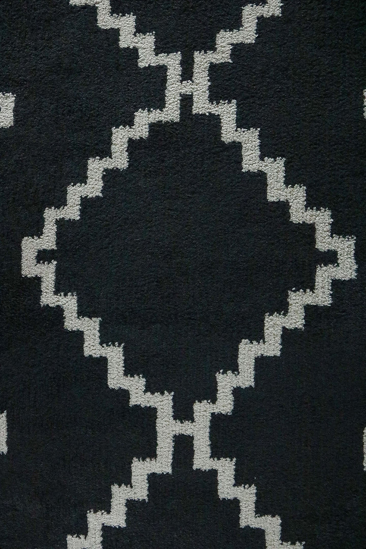 Turkish Plush and Soft Festival WD Shaggy Rug -5.3 x 7.5 FT - Cream and Black - Fluffy Furry Floor Decor Shaggy Rug - V Surfaces