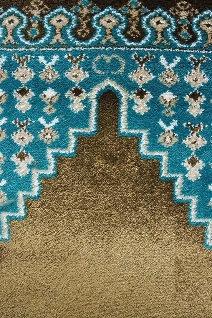 Turkish Style Acrylic Sajjadeh Prayers Mat - Brown - Soft, Durable, and Easy to Clean - V Surfaces